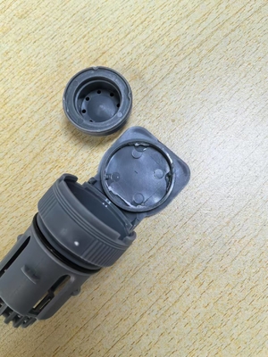 Πλαγκ του ανελκυστήρα μπαταρίας - 75mm PP Gray Plug για ασφαλή και αποτελεσματική εξαγωγή της μπαταρίας.