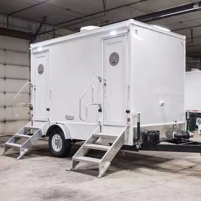 GTT-4S Luxury Mobile Toilet Trailer Εξωτερικό χόρτο Προσαρμοσμένο κατασκευαστή τροχόσπιτο τουαλέτας